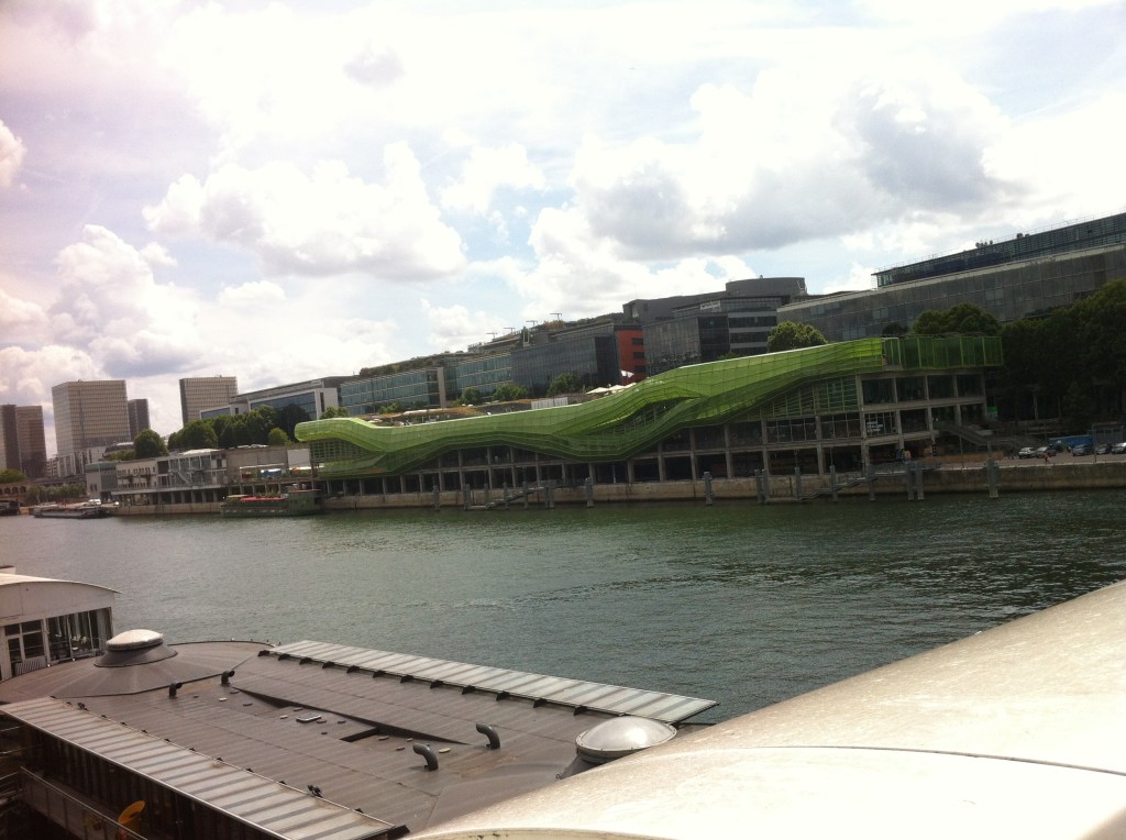 MOB at Les&nbsp;Docks